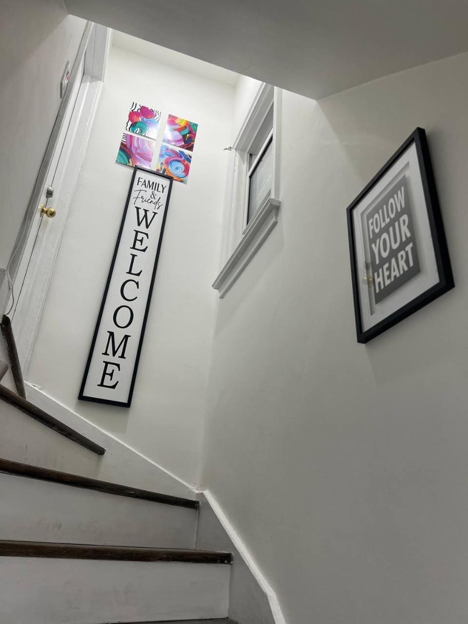 #1 Convvy-Nient Residence! トロント エクステリア 写真