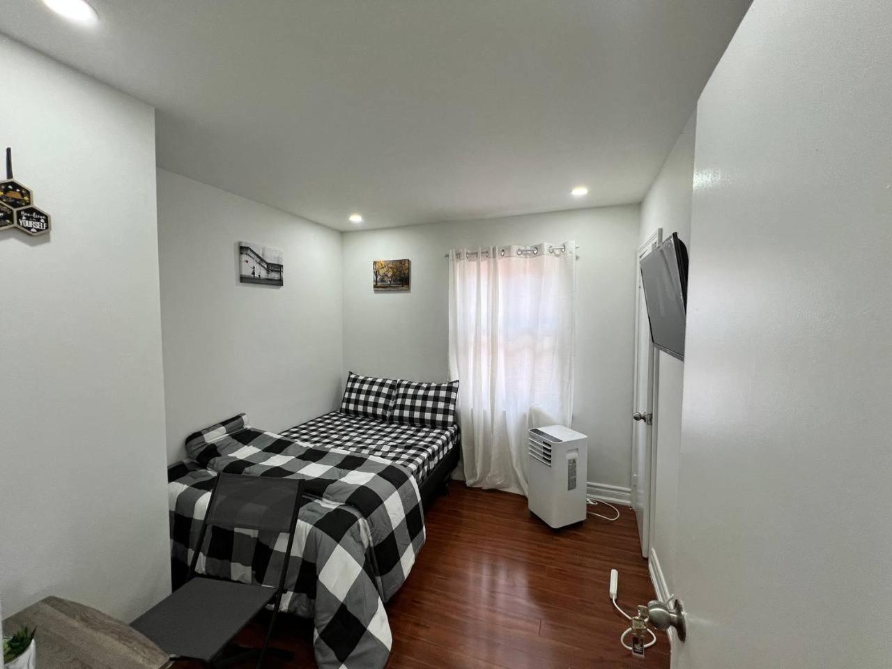#1 Convvy-Nient Residence! トロント エクステリア 写真