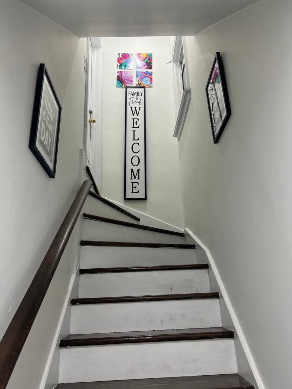 #1 Convvy-Nient Residence! トロント エクステリア 写真