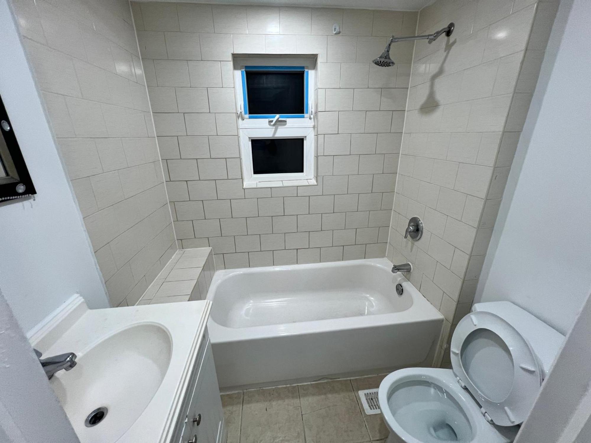 #1 Convvy-Nient Residence! トロント エクステリア 写真